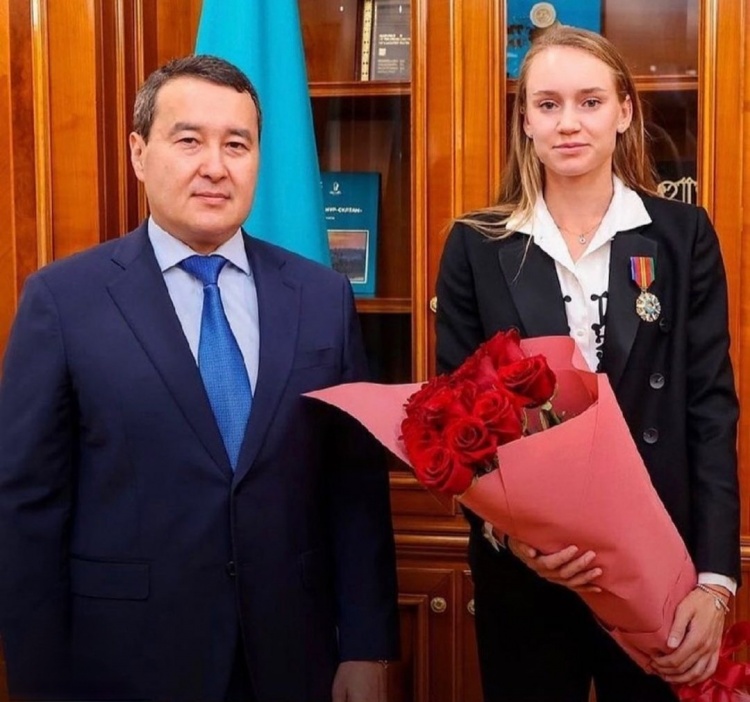 私助攻艺术 私助攻艺术